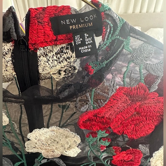 Brand new and never worn dress - Picture 3 of 3